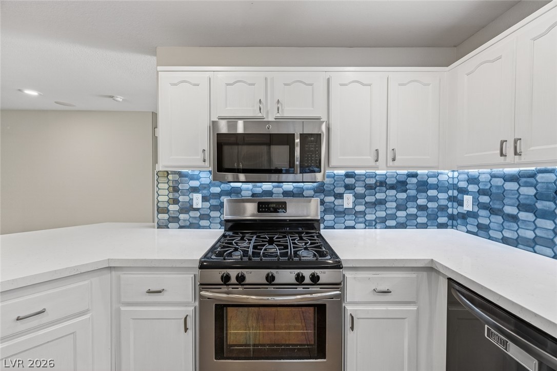 7282 Phlox Road Las Vegas, NV 89113 - Photo 14 of 47