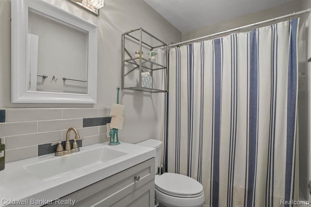 2165 West Fork Road Lapeer, MI 48446 - Photo 25 of 51