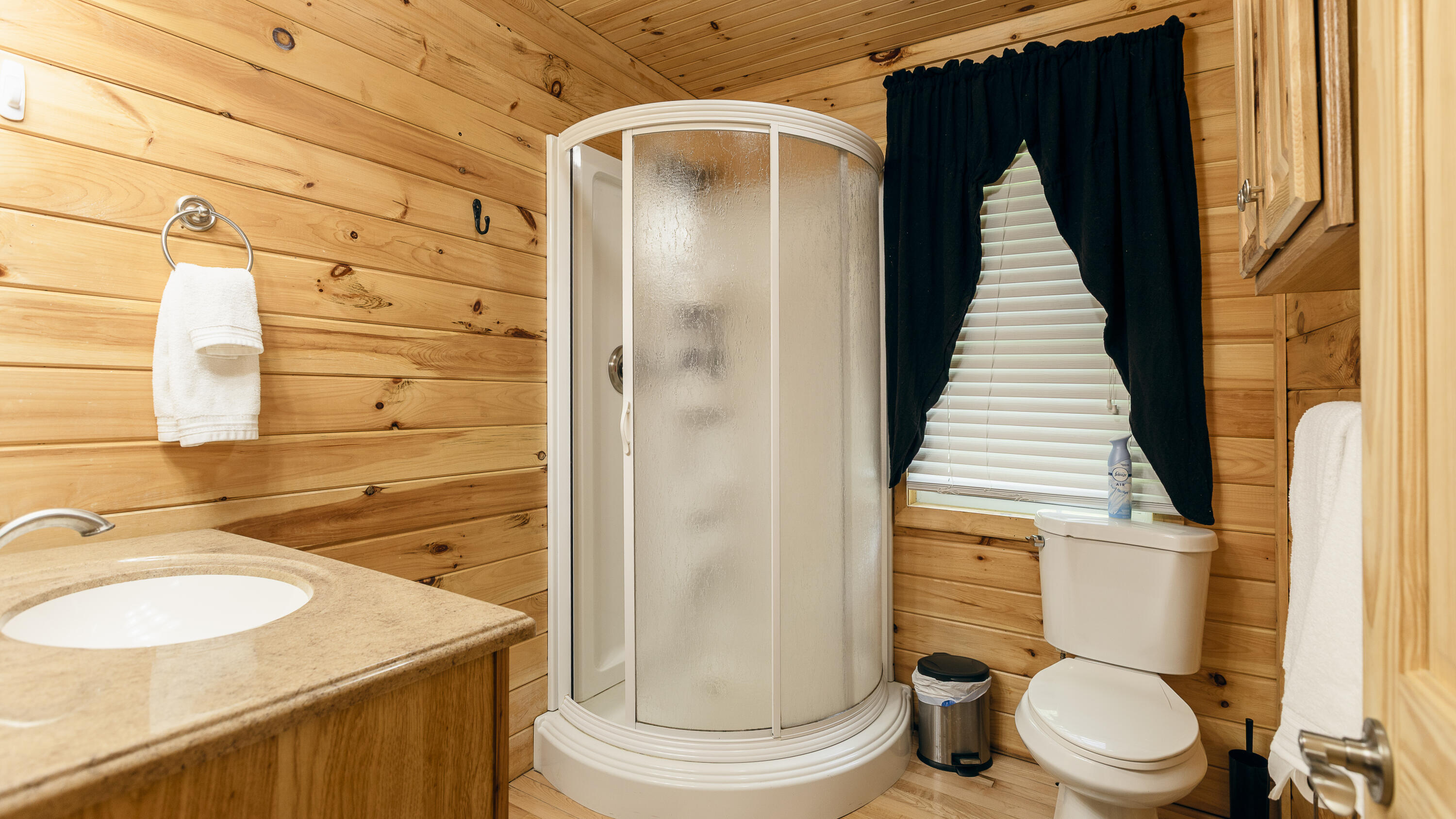 183 Pine Point Road Oxford, ME 04270 - Photo 18 of 25 Interior-7