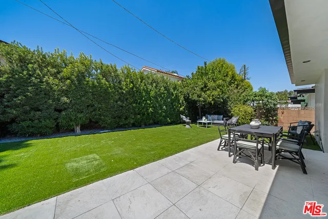 $2,095,000 | 5157 Woodley Avenue, Encino, CA 91436
