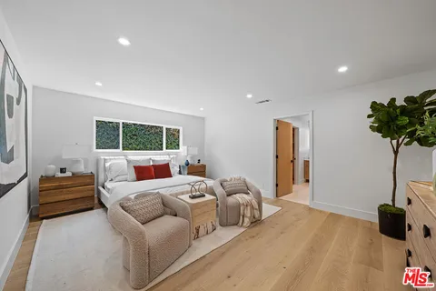 $2,095,000 | 5157 Woodley Avenue, Encino, CA 91436