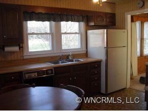 564 Beaverdam Road Asheville, NC 28804 - Photo 3 of 15 Gallery Image 3