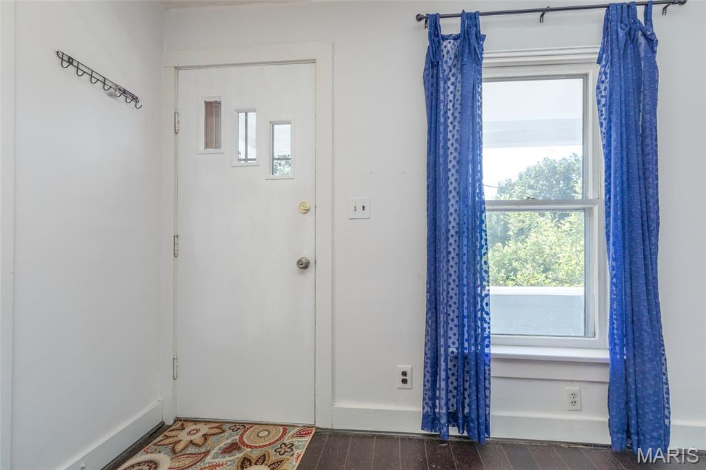 302 Allen Street Alton, IL 62002 - Photo 4 of 22 Gallery Image 4