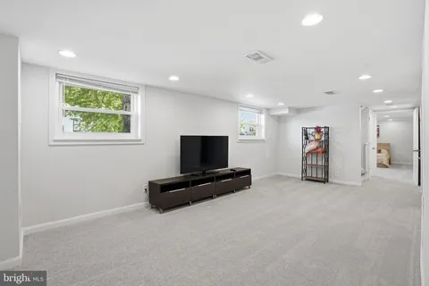 $472,000 | 1809 Jarvis Avenue, Oxon Hill, MD 20745