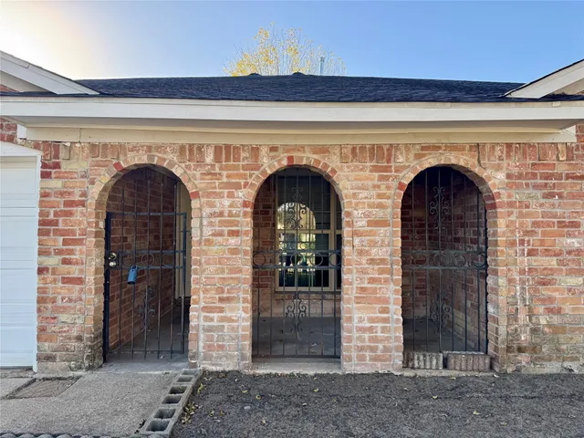 $1,795 | 15770 Chimney Rock Road, Houston, TX 77489