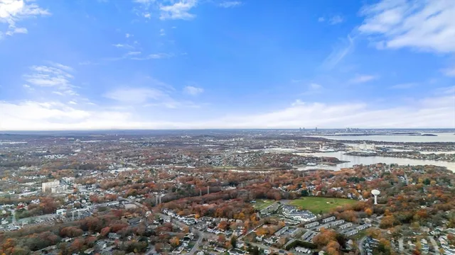 $689,000 | 12 Klasson Lane, Weymouth, MA 02188