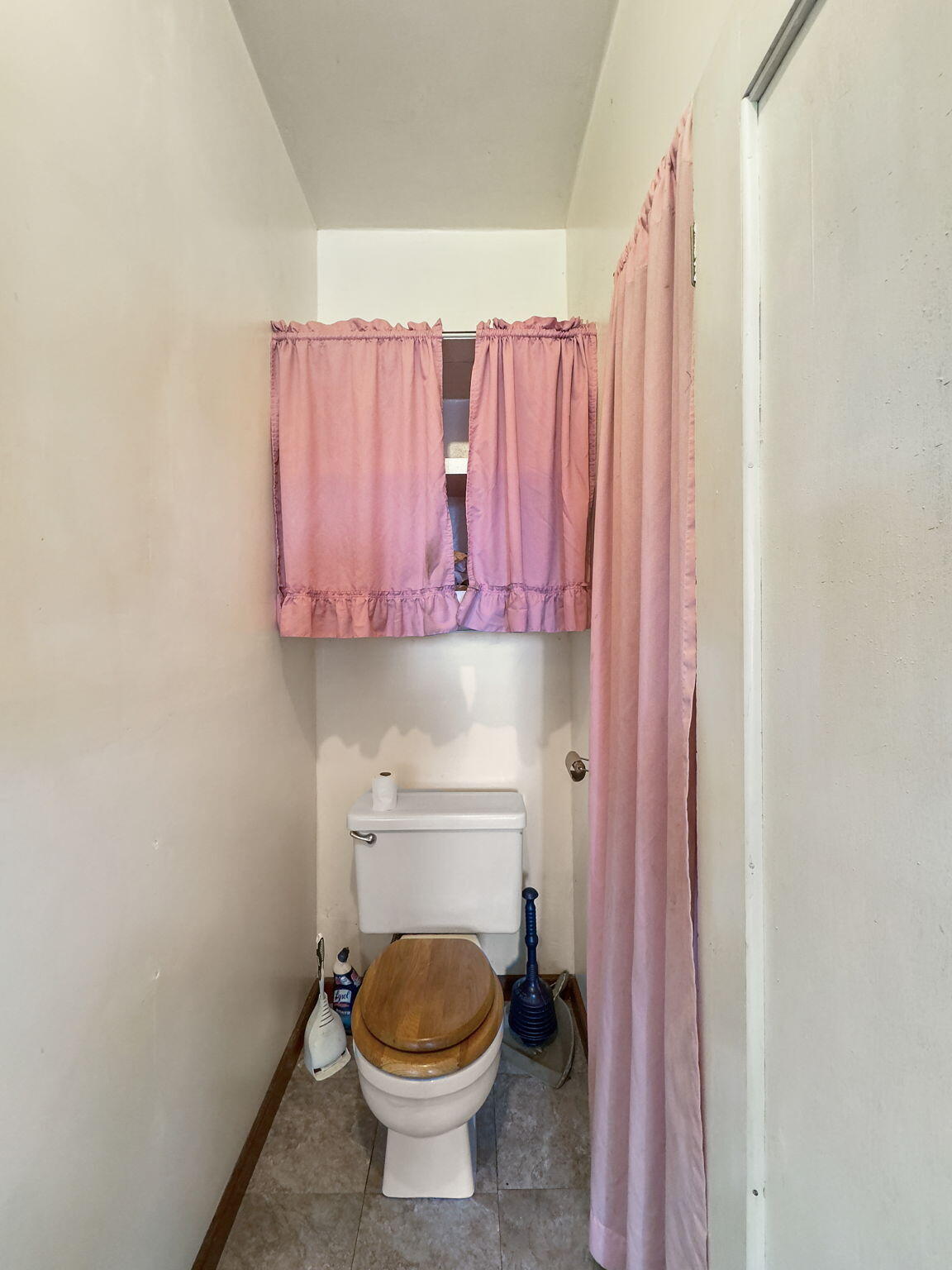 311 Hookton Road Loleta, CA 95551 - Photo 18 of 33 311 Hookton Road - Bathroom (13)