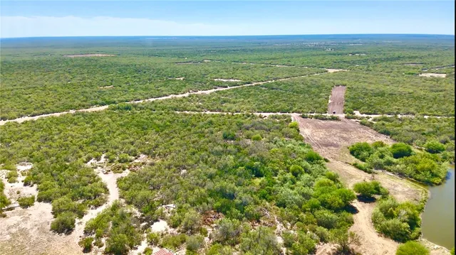 $2,300,000 | 16179 East 44th, Encinal, TX 78019