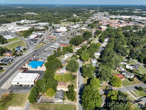 $1,000 | 745 Arbor Street Northeast, Unit 3, Concord, NC 28025