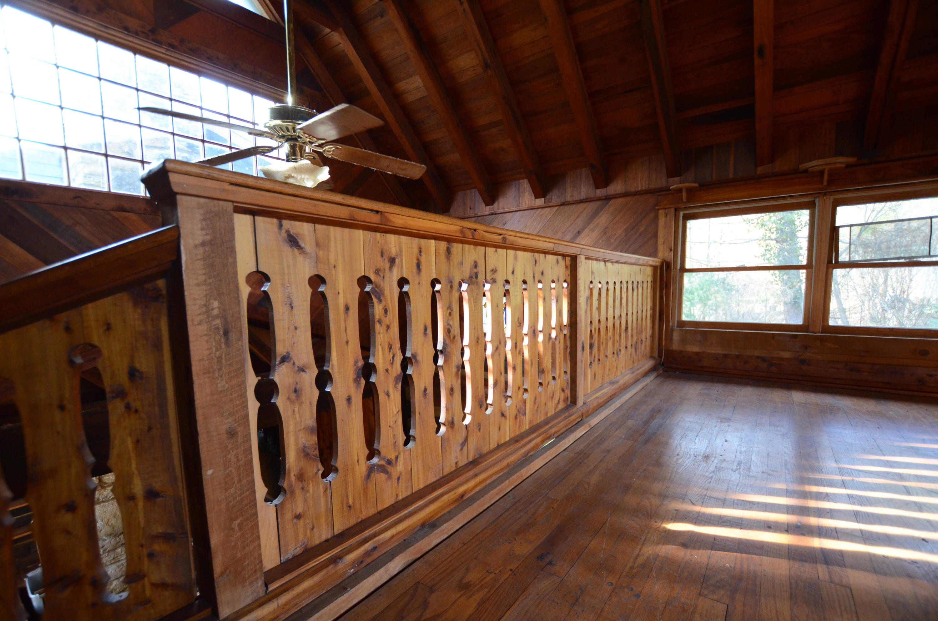 11907 Old Landing Road Irvine, KY 40336 - Photo 20 of 130 Only seen in high end homes!