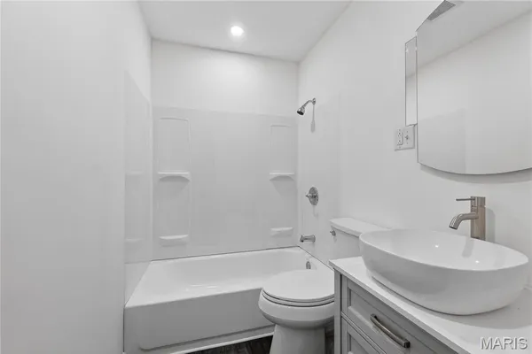 $110,000 | 2412 Mousette Lane, Cahokia, IL 62206