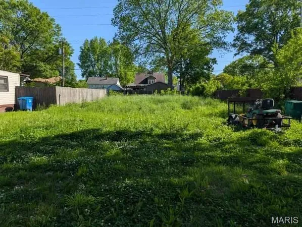 $3,500 | 2116 Miracle Avenue, Granite City, IL 62040