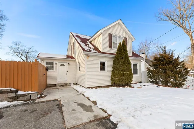 $550,000 | 541 Green Pond Road, Rockaway, NJ 07866