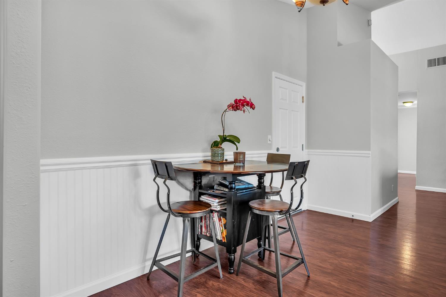 1008 Suffolk Court Winters, CA 95694 - Photo 11 of 30