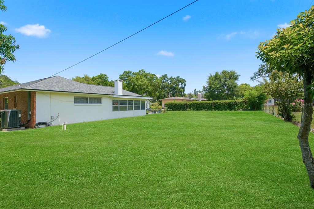 920 Lake Forest Road Clearwater, FL 33765 - Photo 34 of 40
