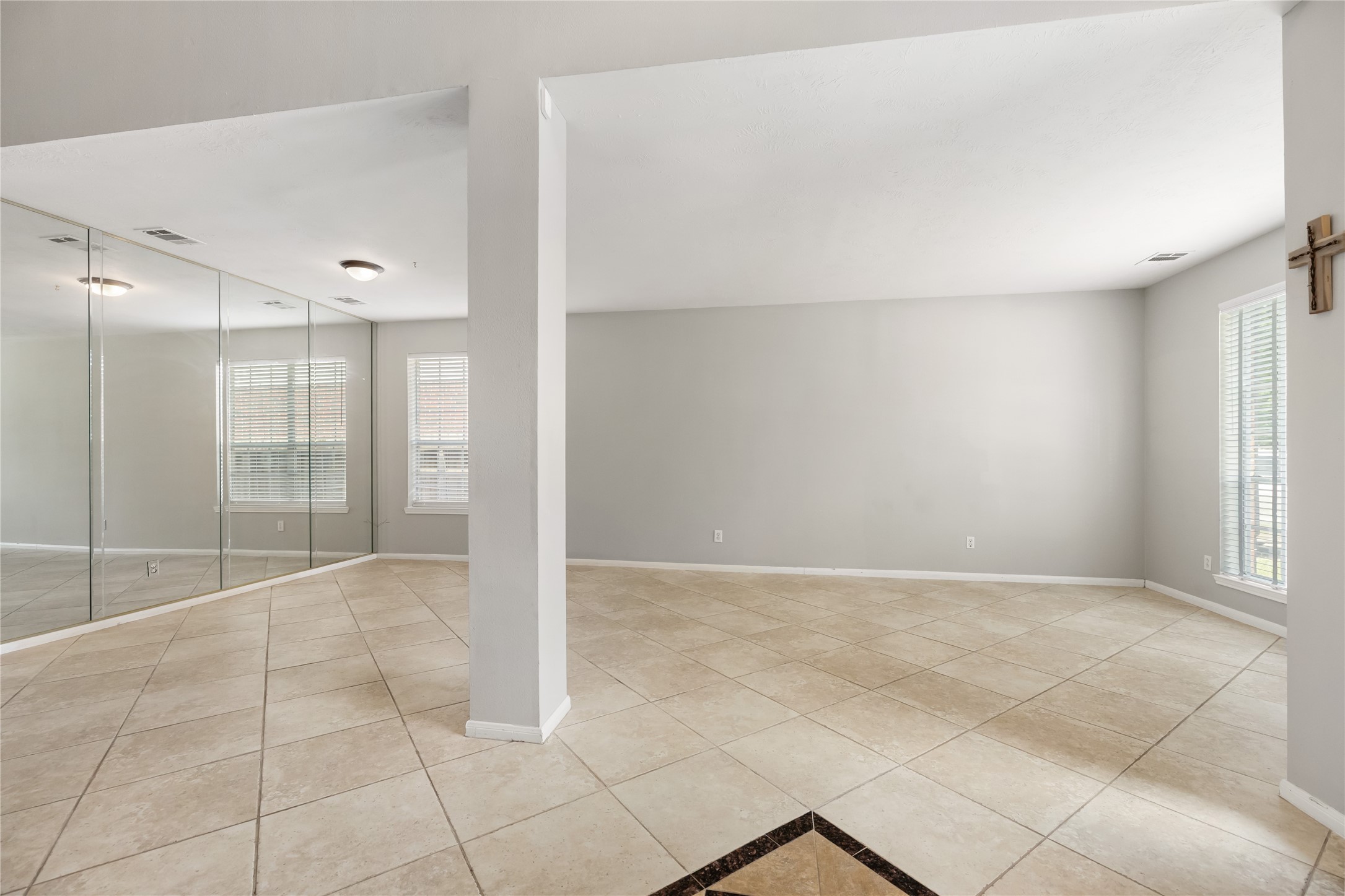 20735 Deauville Drive Spring, TX 77388 - Photo 8 of 33 Formal dining/living/great room.