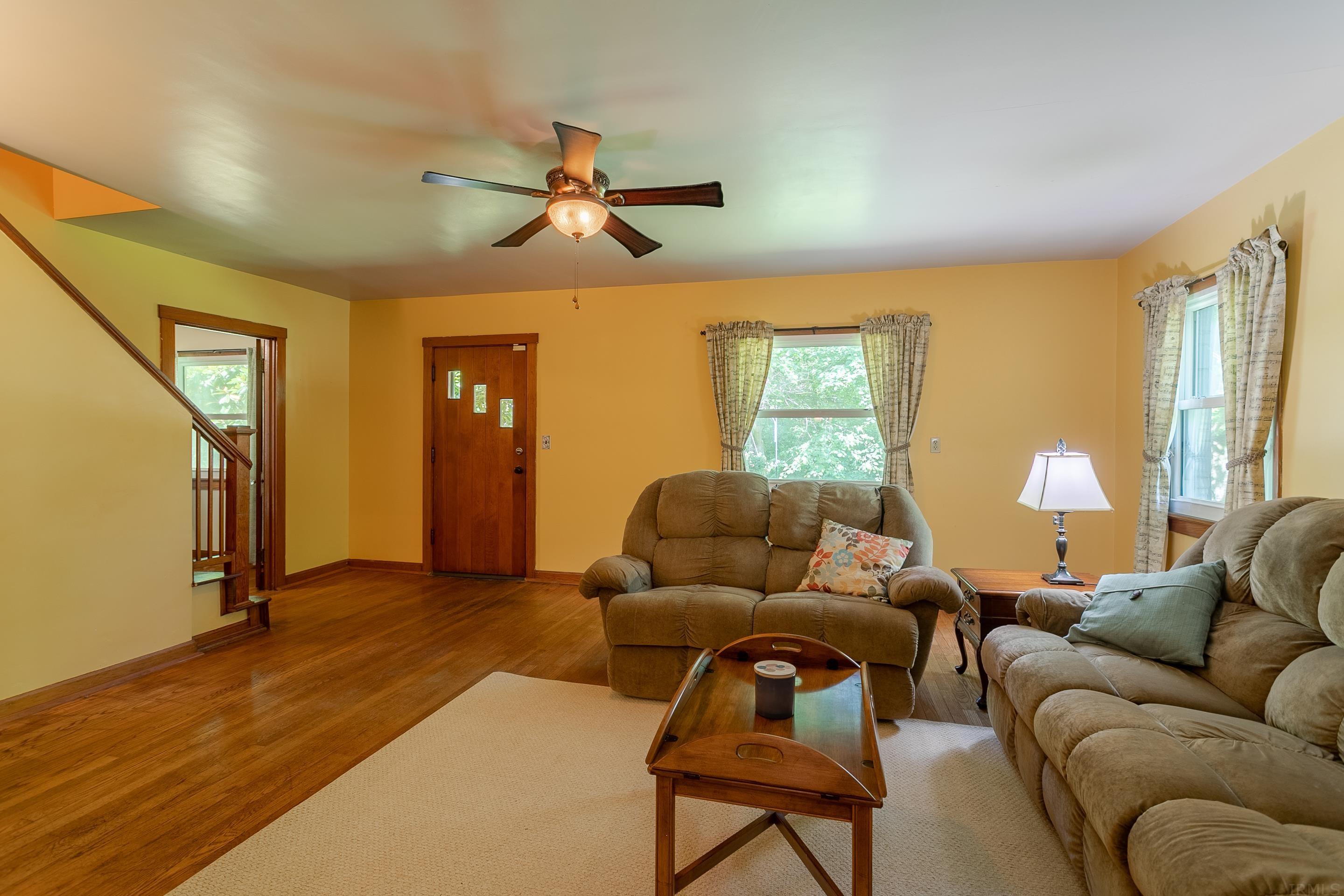 7833 Yankeetown Road Newburgh, IN 47630 - Photo 5 of 30 Gallery Image 5