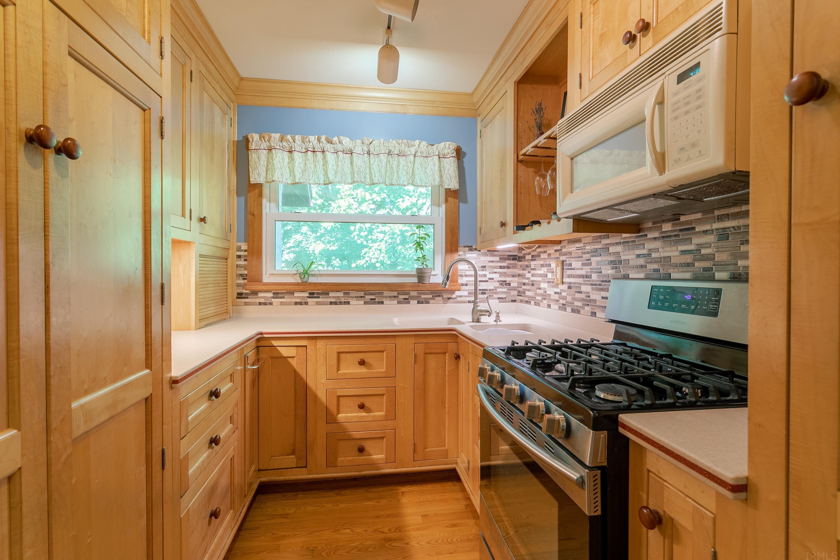 7833 Yankeetown Road Newburgh, IN 47630 - Photo 7 of 30 Gallery Image 7