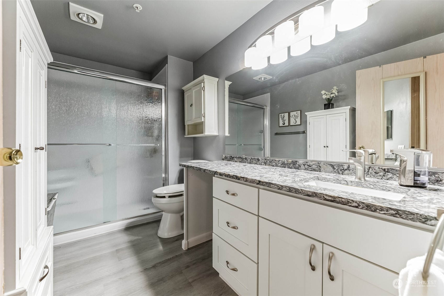 901 Sunset Boulevard Northeast, Unit B207 Renton, WA 98056 - Photo 14 of 30 Gallery Image 14