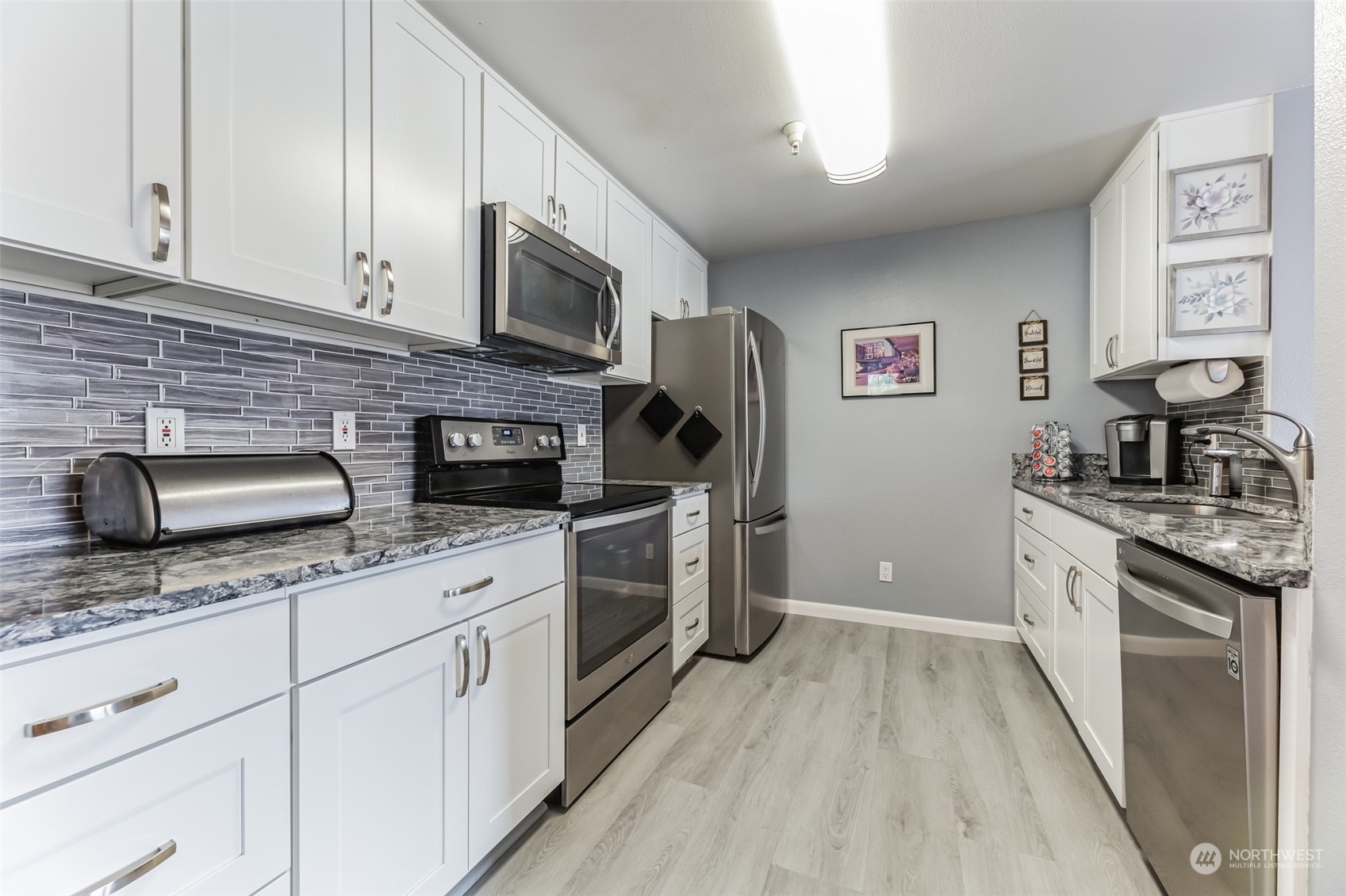 901 Sunset Boulevard Northeast, Unit B207 Renton, WA 98056 - Photo 9 of 30 Gallery Image 9