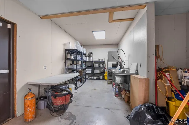 $1,650,000 | 11001 Mo-n, Scott City, MO 63780