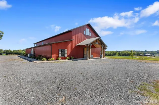 $1,650,000 | 11001 Mo-n, Scott City, MO 63780