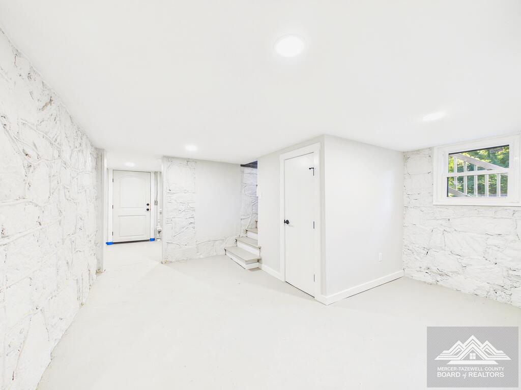 2121 Fulton Street Bluefield, WV 24701 - Photo 54 of 56 Gallery Image 54