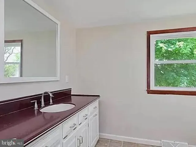 $3,250 | 207 Cornell Road, Glassboro, NJ 08028