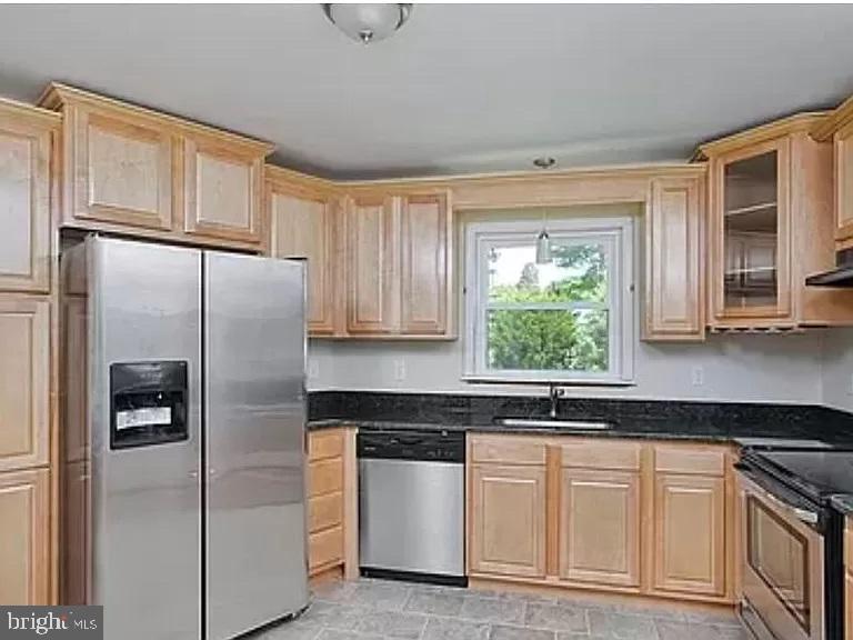 207 Cornell Road Glassboro, NJ 08028 - Photo 3 of 11