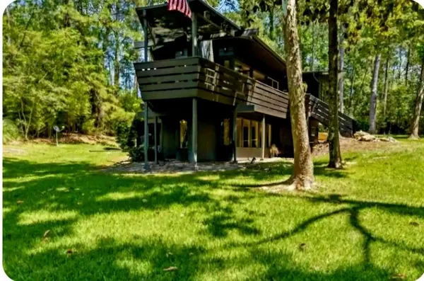 $490,000 | 862 Lakeshore Drive, Brookeland, TX 75931