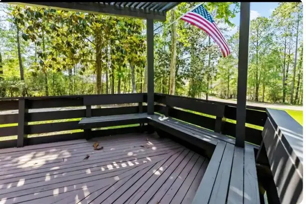 $490,000 | 862 Lakeshore Drive, Brookeland, TX 75931