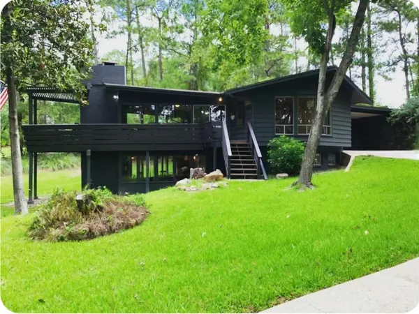 $490,000 | 862 Lakeshore Drive, Brookeland, TX 75931