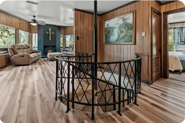 $490,000 | 862 Lakeshore Drive, Brookeland, TX 75931