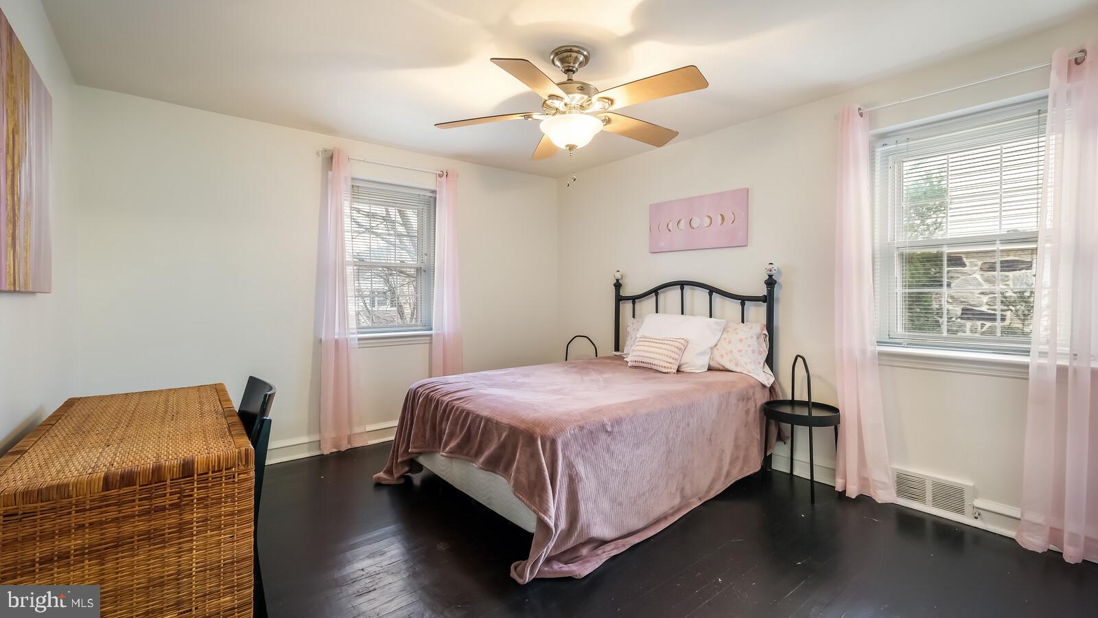 416 Midvale Road Upper Darby, PA 19082 - Photo 22 of 36