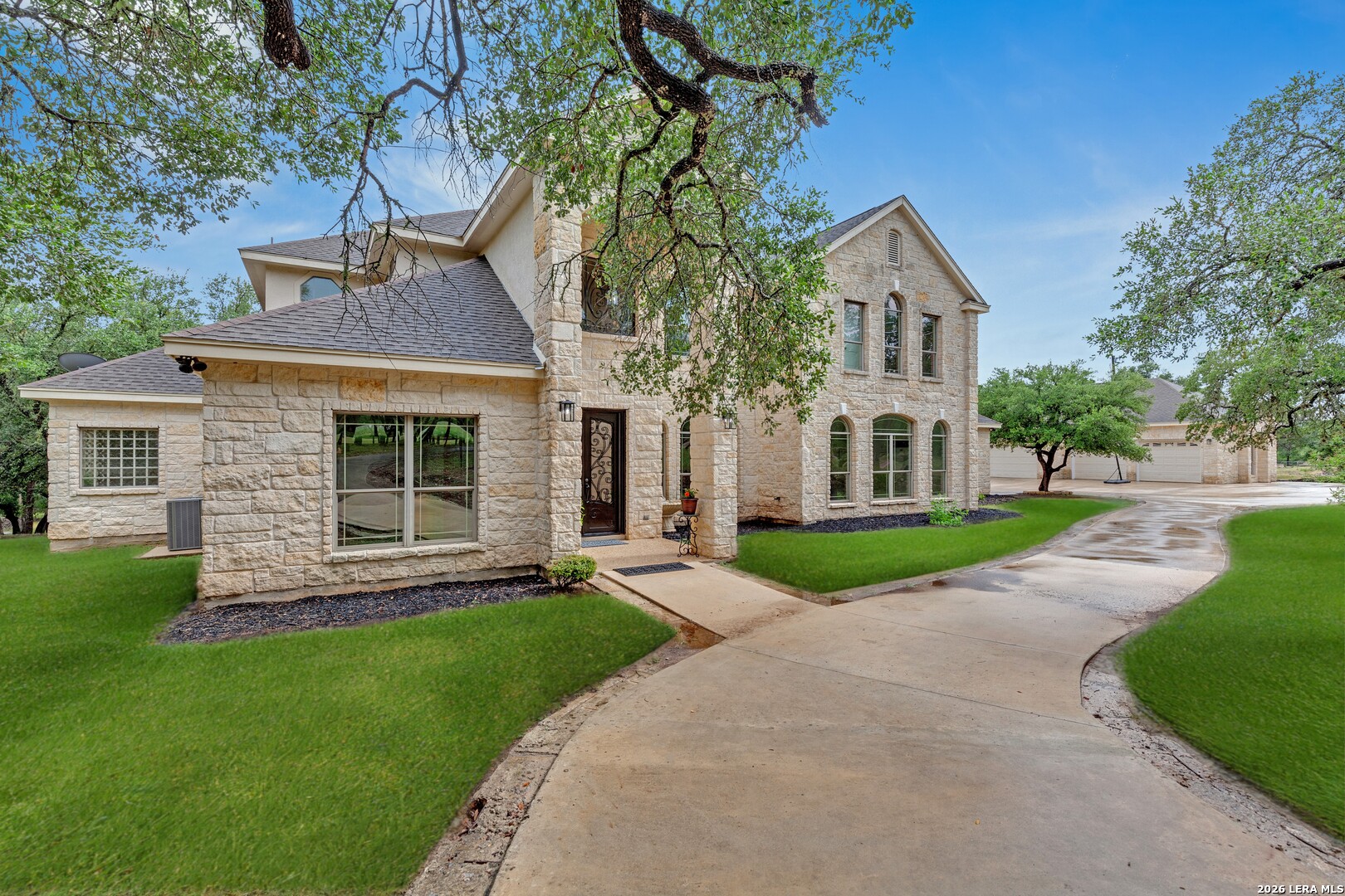 1130 Whispering Water Spring Branch, TX 78070 - Photo 4 of 44