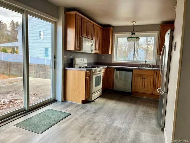 $265,000 | 3 Davis Road, Poughkeepsie, NY 12603