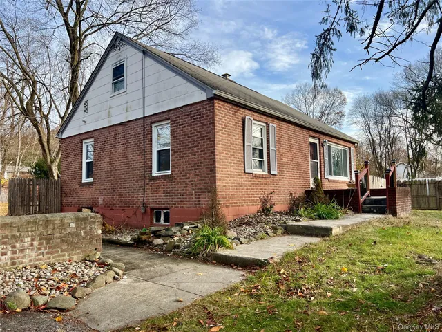 $265,000 | 3 Davis Road, Poughkeepsie, NY 12603