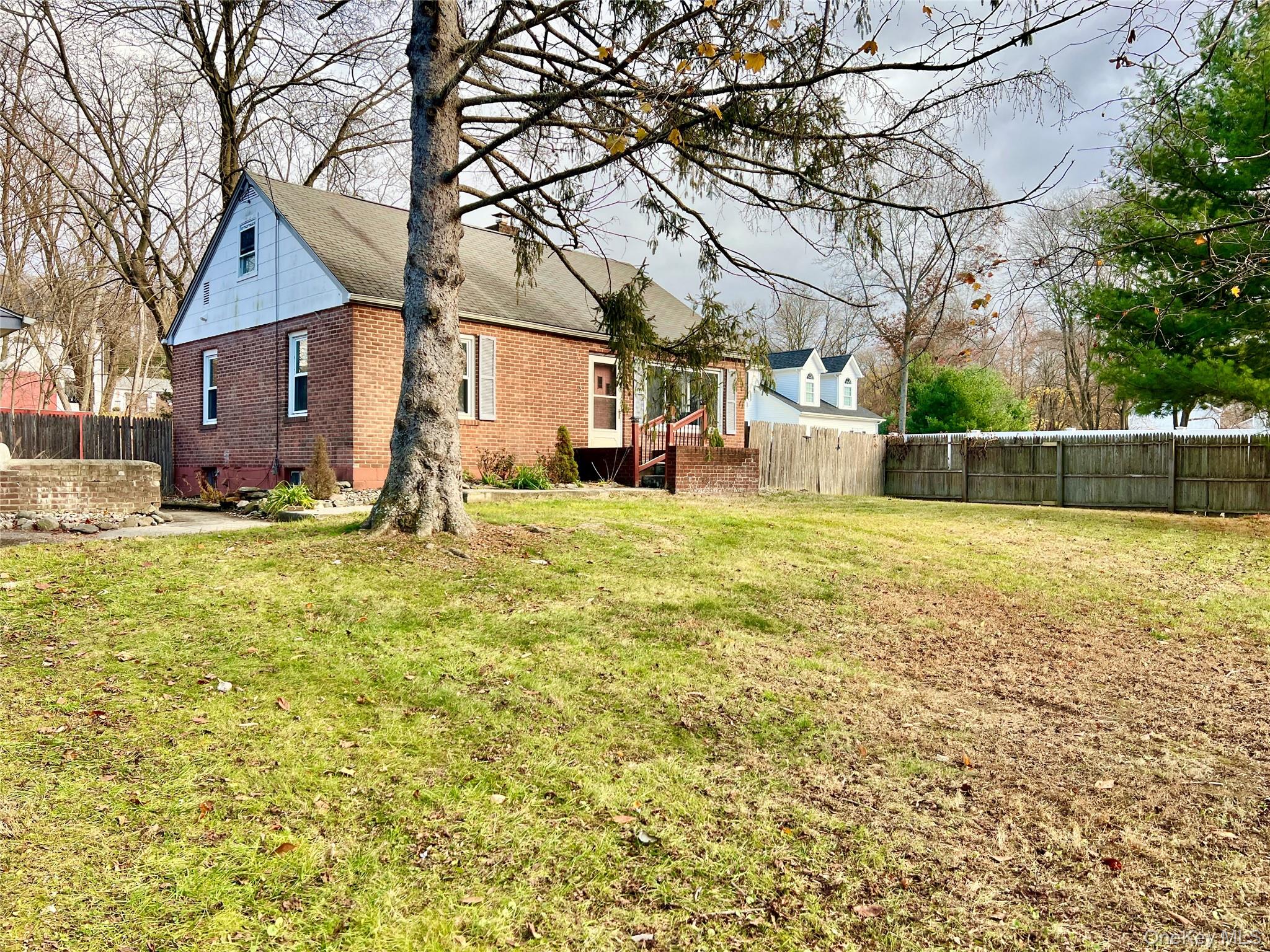 3 Davis Road Poughkeepsie, NY 12603 - Photo 31 of 34