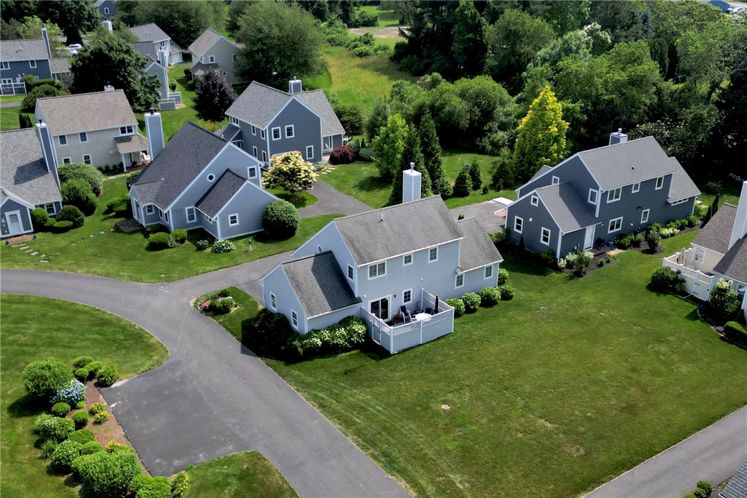 406 Corey Lane Middletown, RI 02842 - Photo 33 of 36