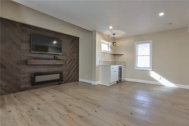 $1,995 | 161 Atlantic Avenue, Rochester, NY 14607