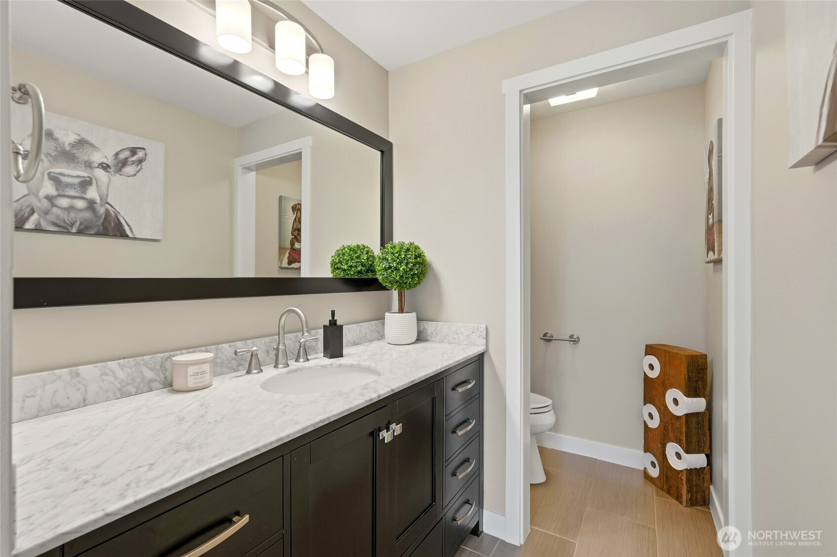 32130 27th Avenue Southwest Federal Way, WA 98023 - Photo 24 of 40 a bathroom with a sink and a mirror