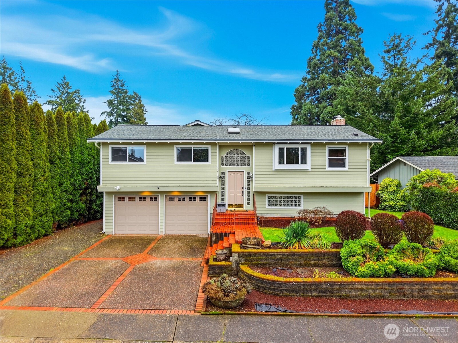 32130 27th Avenue Southwest Federal Way, WA 98023 - Photo 7 of 40