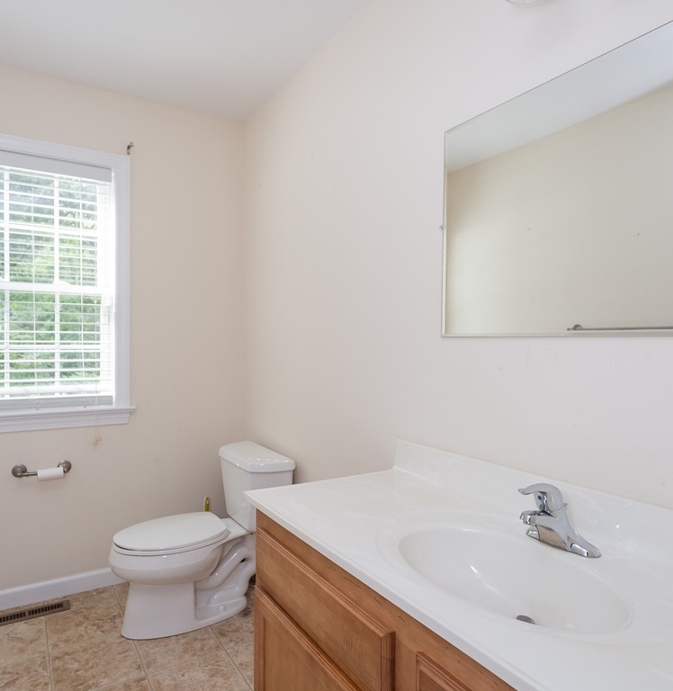 298 Arnold Avenue Springfield, MA 01119 - Photo 14 of 24 Gallery Image 14