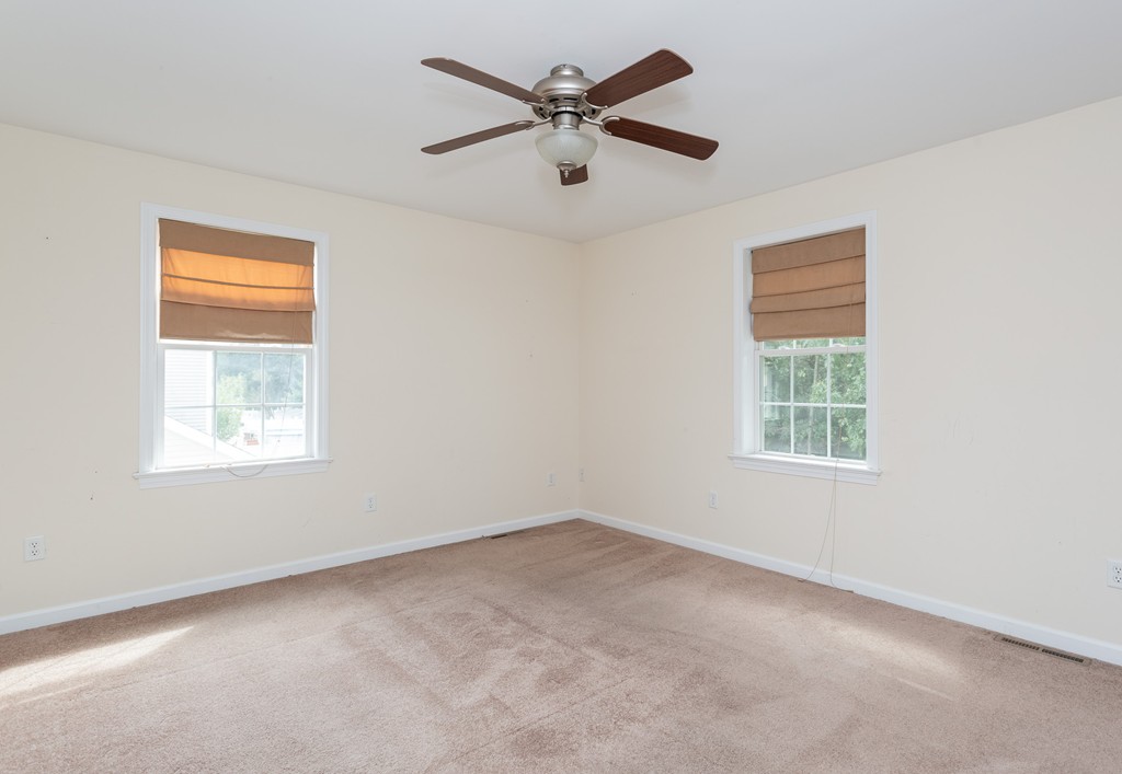 298 Arnold Avenue Springfield, MA 01119 - Photo 15 of 24 Gallery Image 15
