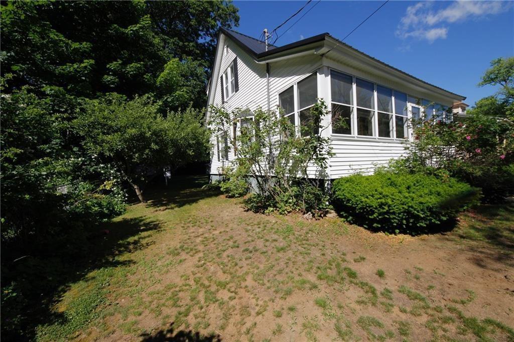 27 Howard Street Springvale, ME 04083 - Photo 2 of 22 Photo