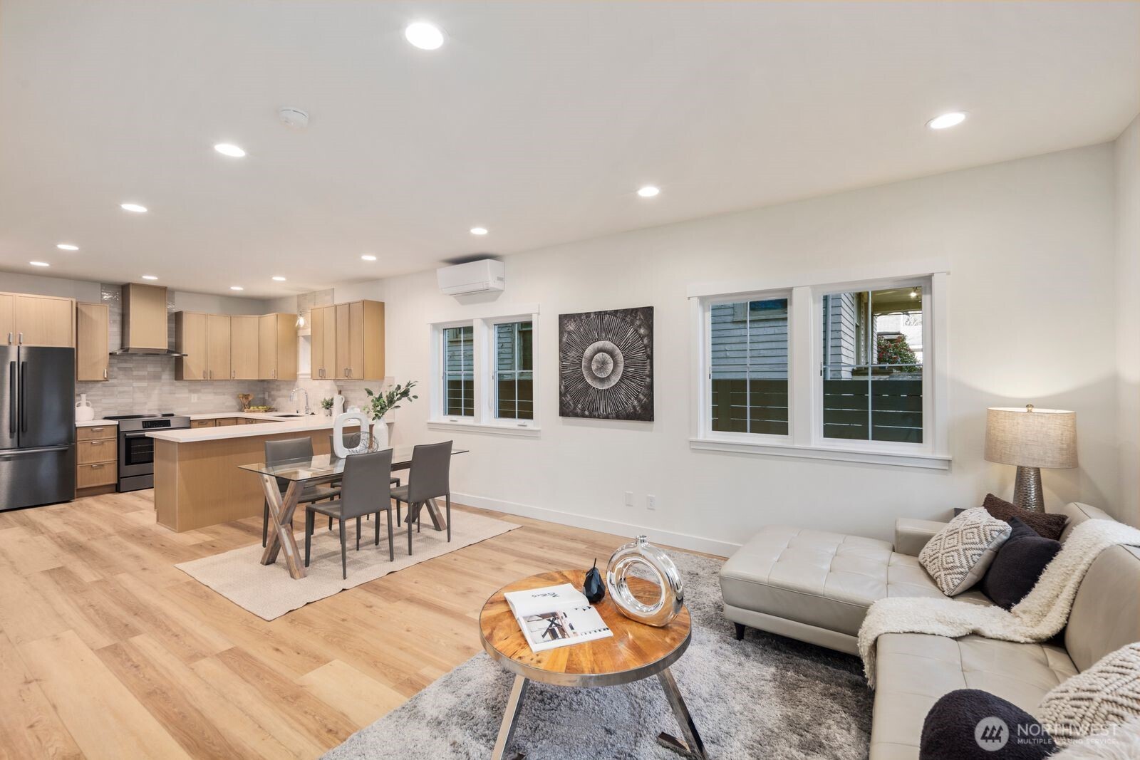 1004 North 48th Street Seattle, WA 98103 - Photo 5 of 27