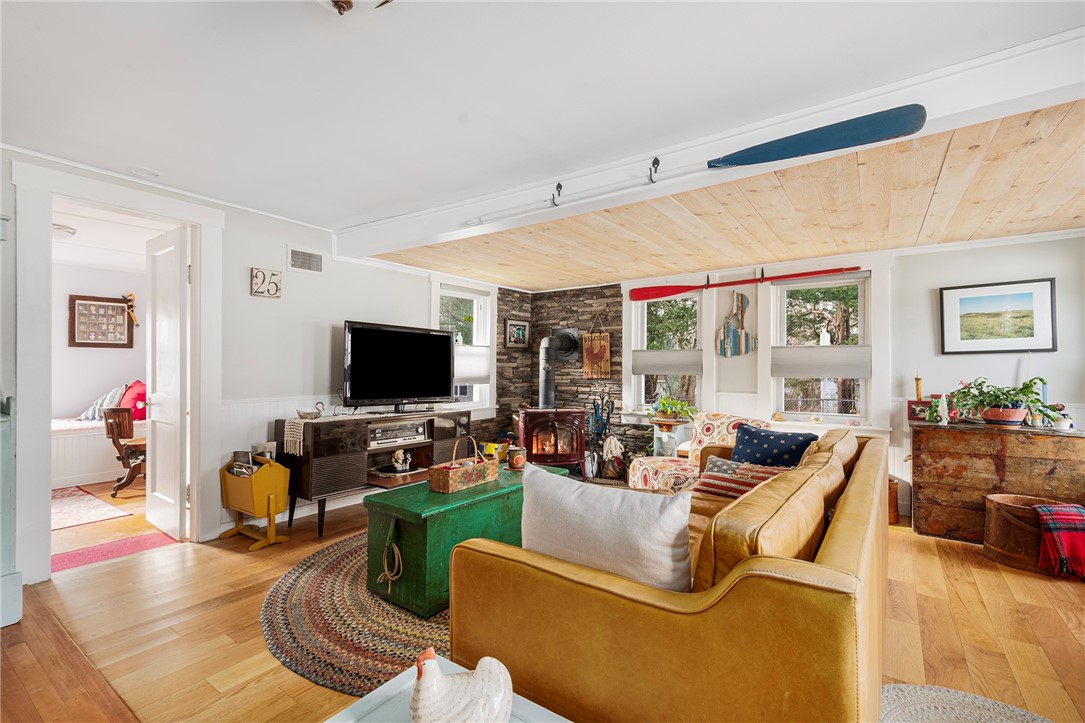 118 Ln 4 Warwick, RI 02888 - Photo 13 of 32