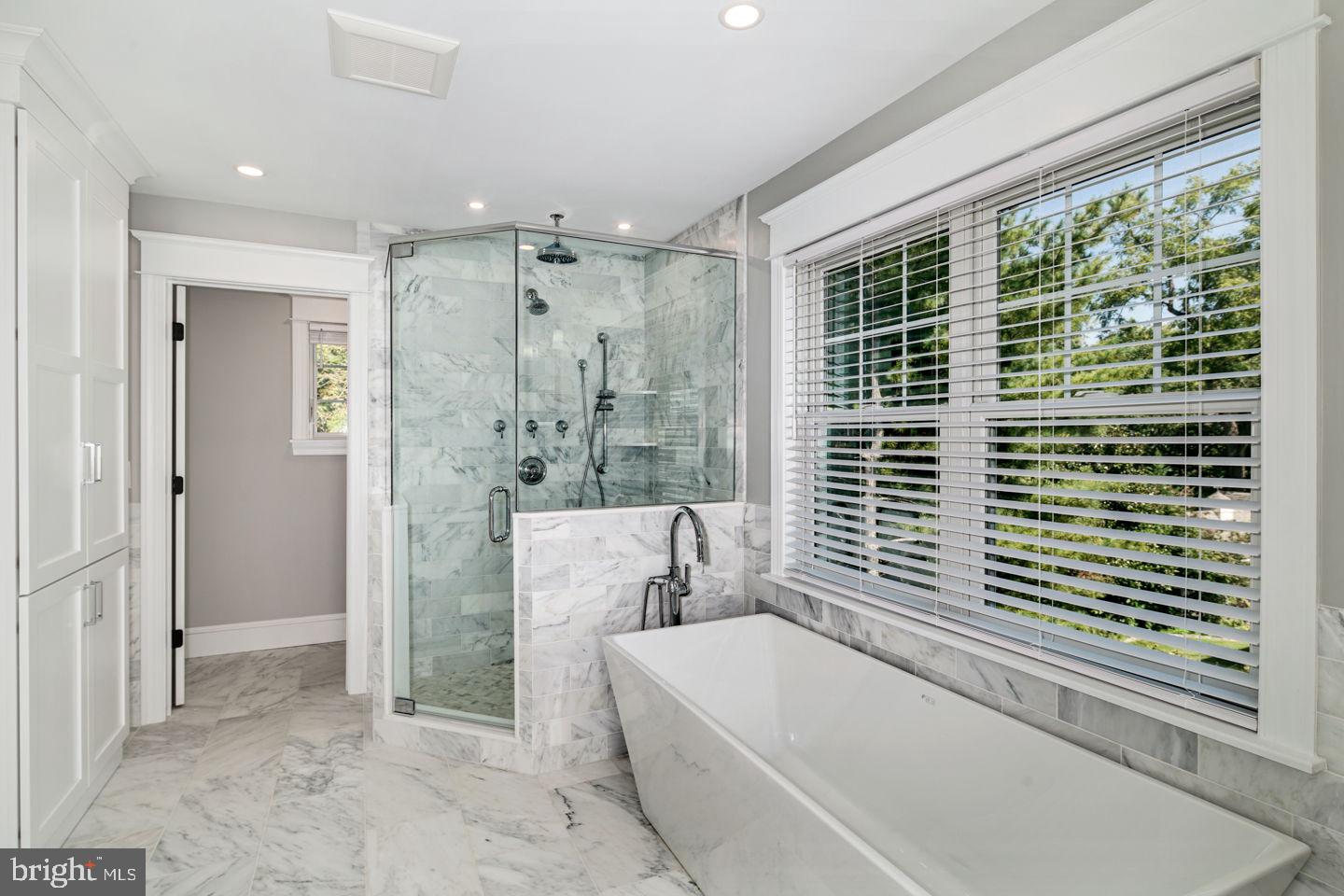 33 Heritage Road Haddonfield, NJ 08033 - Photo 17 of 43 Master Bath