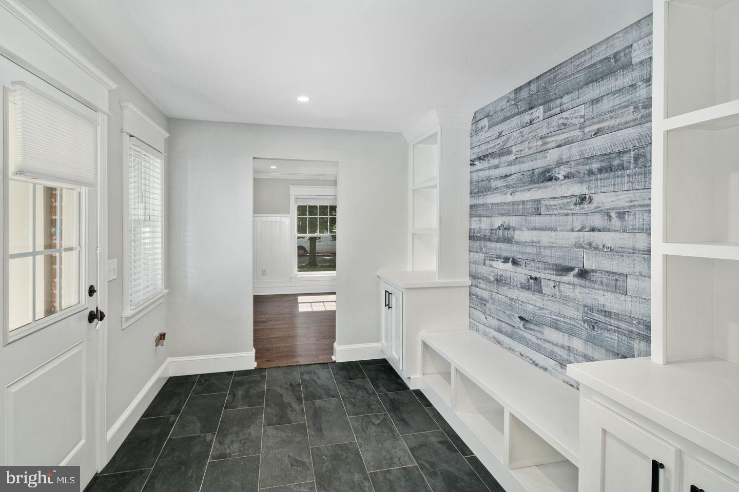 33 Heritage Road Haddonfield, NJ 08033 - Photo 6 of 43 Mud room