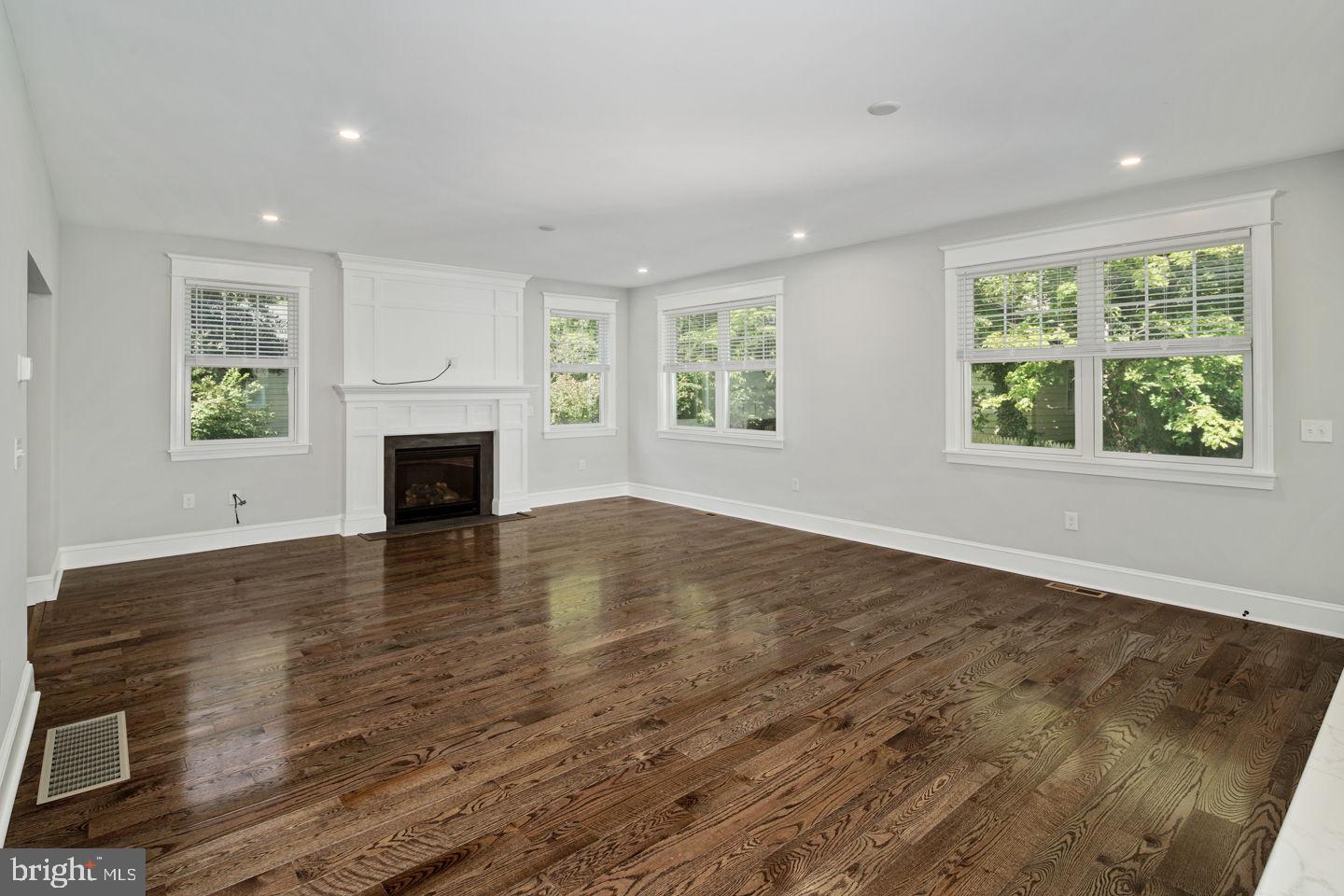 33 Heritage Road Haddonfield, NJ 08033 - Photo 10 of 43